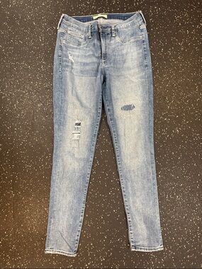 GAP Light Blue Distressed Skinny Jeans